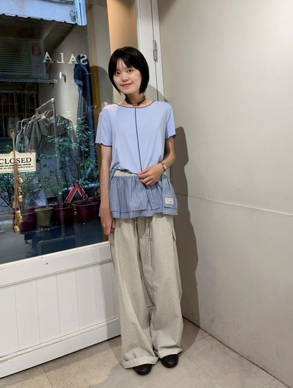 涼感彈性百搭木耳滾邊短袖上衣 