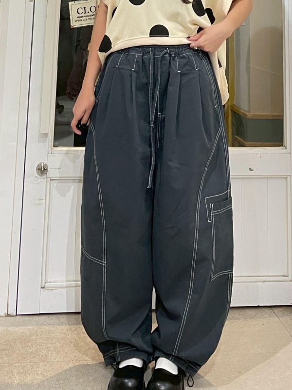 刷刷布白車線鬆緊腰抽繩繭形工裝寬褲 