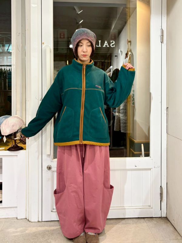 綠色刷毛土黃滾邊高領外套 