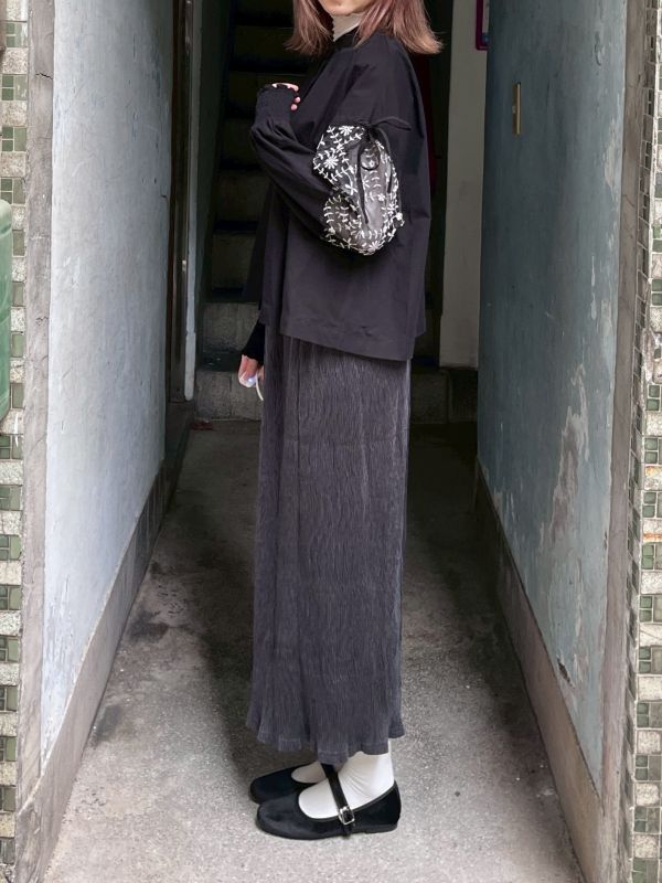 透紗刺繡綁帶縮袖襯衫 