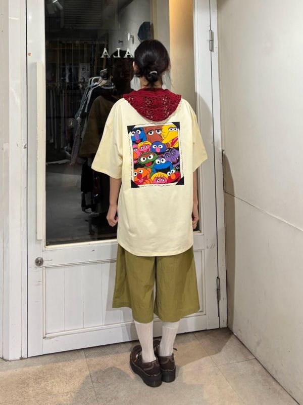 芝麻街大臉印花tee 