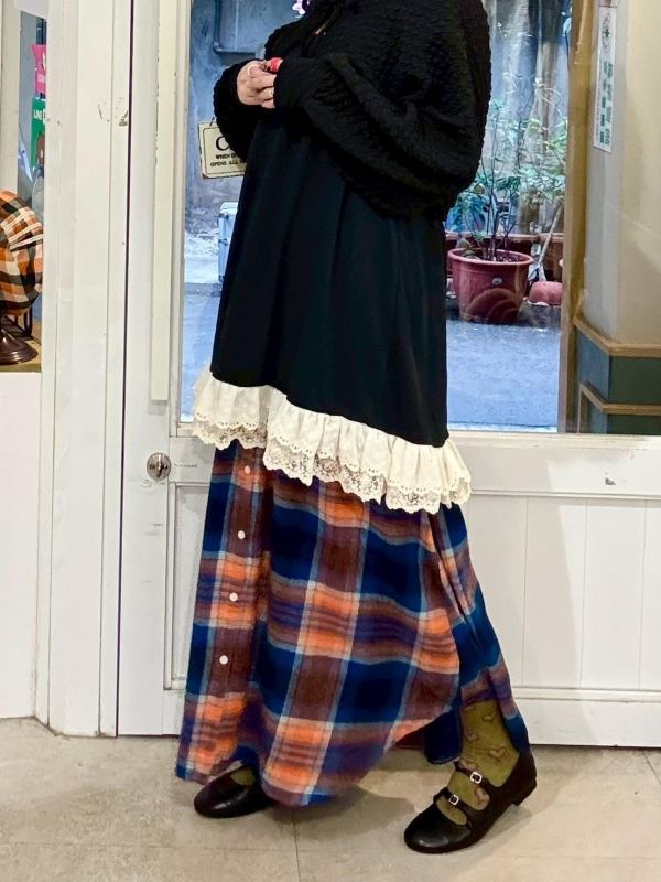 兩側邊抽繩襯衫式下擺格紋裙 