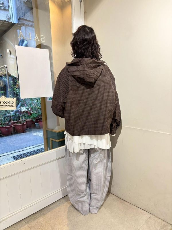 小格紋抽繩拉鏈連帽短版外套 