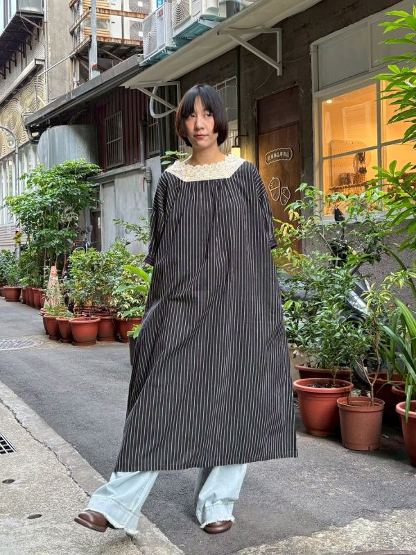 拼接蕾絲條紋長洋裝 