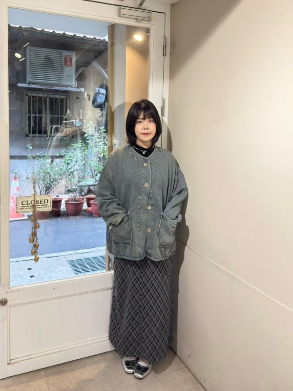 寬鬆落肩水洗圓釦口袋牛仔外套 