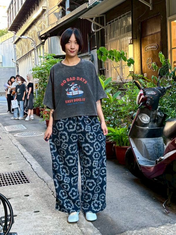 No bad days狗狗騎車短版tee 