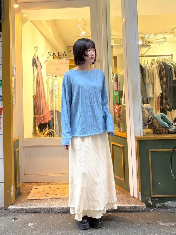 立體紋理捲邊上衣 