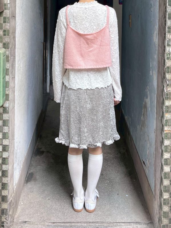 粗針織花花排扣吊帶背心 