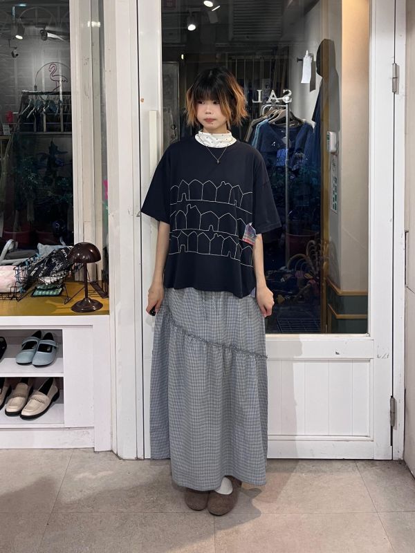 房子刺繡拼布鈕扣設計短袖上衣 