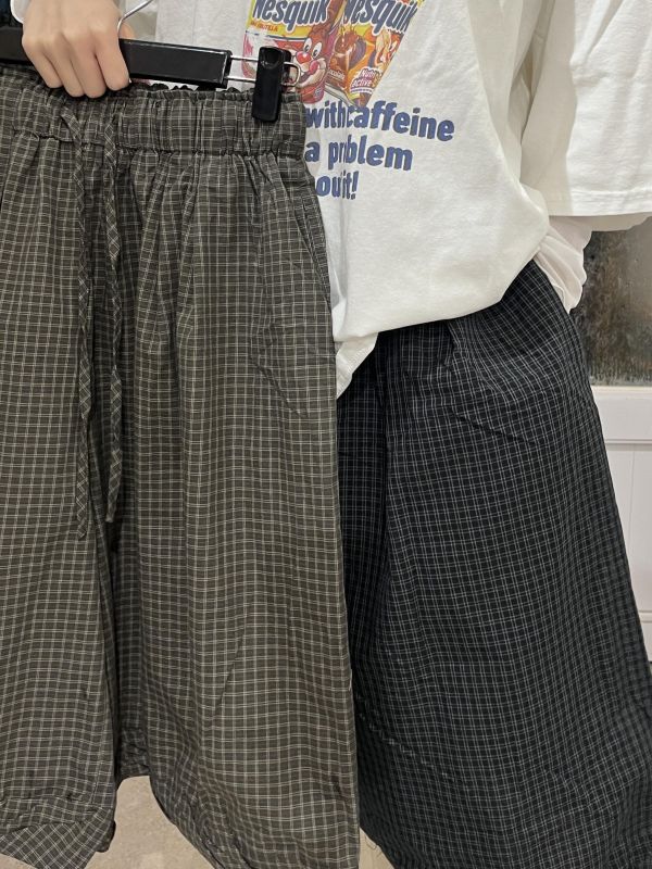 格紋澎澎花苞五分褲 