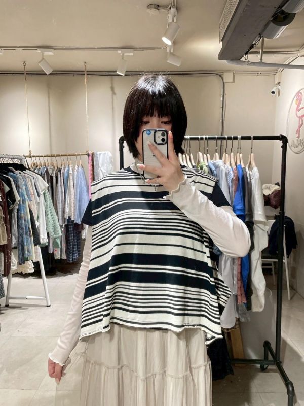 黑白條紋寬鬆後開叉背心 