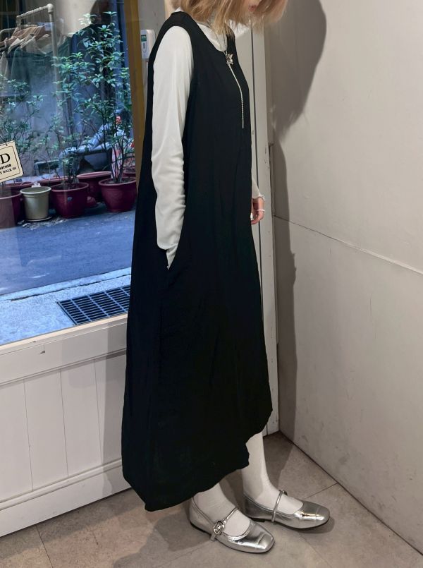 棉麻圓領雙口袋背心洋裝 