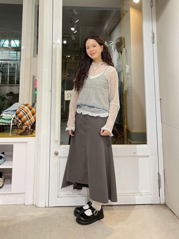 立體彩色珠珠小花撞色滾邊細肩小背心 