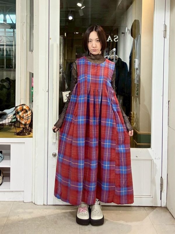 紅色大格紋背心裙 