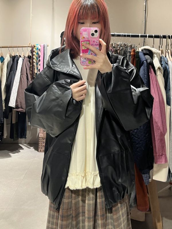 黑色縮口連帽抽繩拉鏈皮外套 