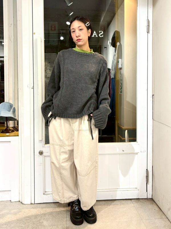 抽繩綁帶落肩寬袖針織上衣 