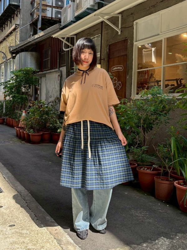 伸縮腰抽繩格子及膝裙 