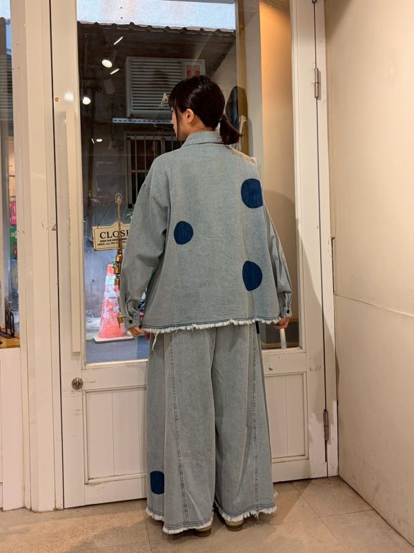 拼接布大圓點抽鬚下擺銀釦牛仔外套+寬褲 