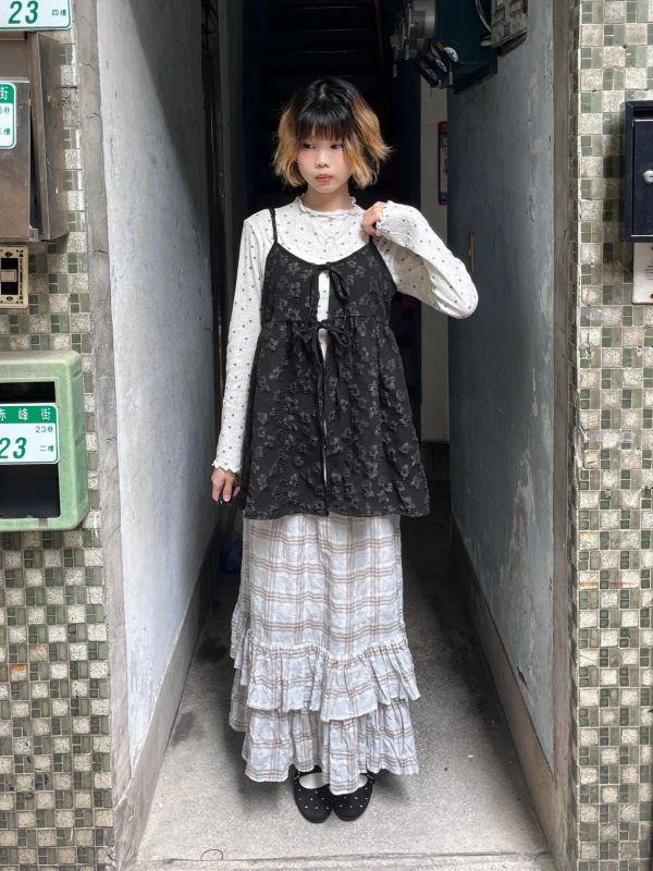 綁帶立體花花可調節吊帶背心 