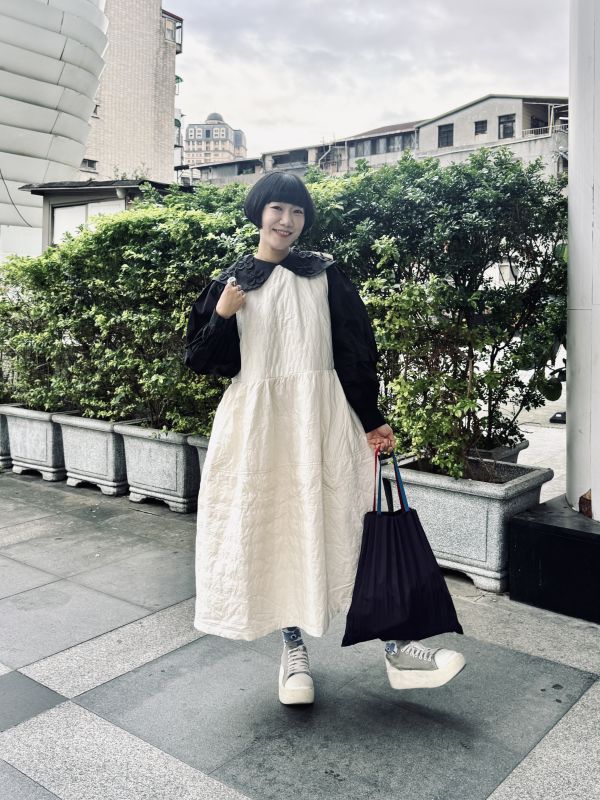 縫線壓紋氣球背心裙 