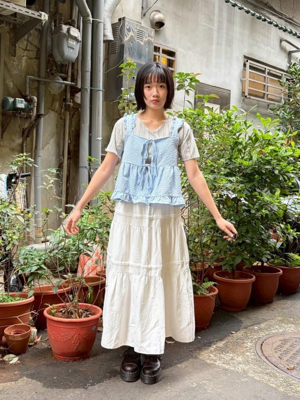 立體花花木耳邊綁帶背心 