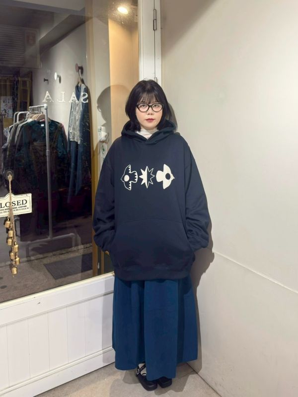 簡約圖形寬鬆大帽tee 