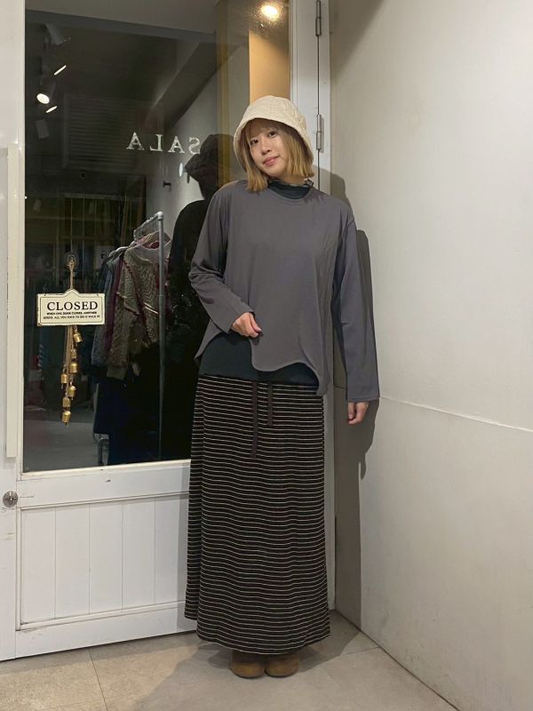 造型波浪下擺長袖上衣 