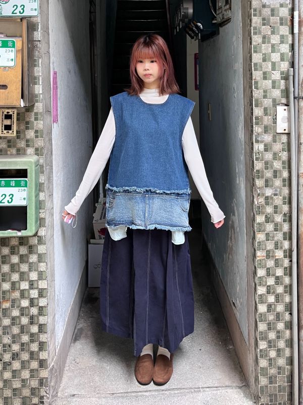 後拉鍊牛仔抽鬚拼接背心 