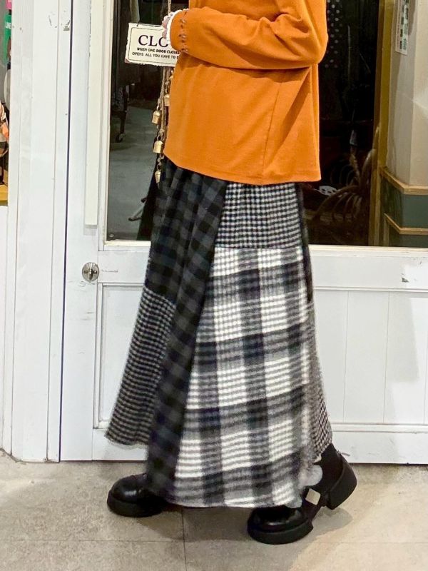 毛呢格紋拼接傘狀裙 