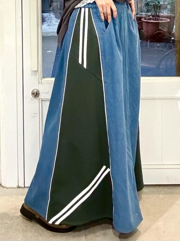 伸縮腰異材質牛仔拼接運動風格寬版A字裙 