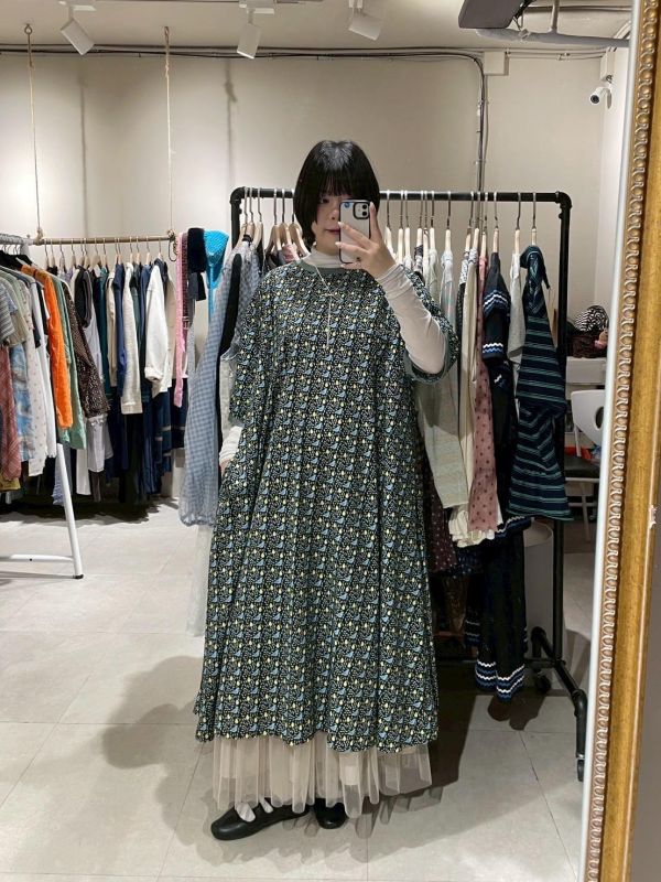 小鳥水梨印花七分袖洋裝 