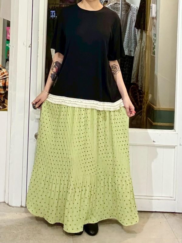 皺皺彈性草綠色長裙 