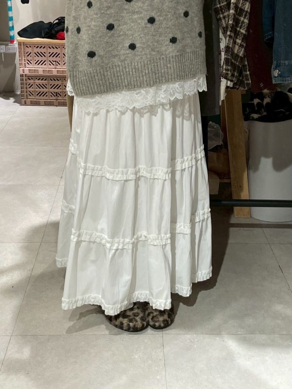 薄絨布蛋糕滾邊長裙 