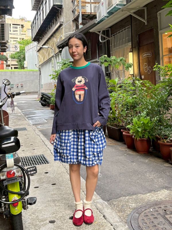 撞色滾邊大口袋狗狗跳繩長袖上衣 