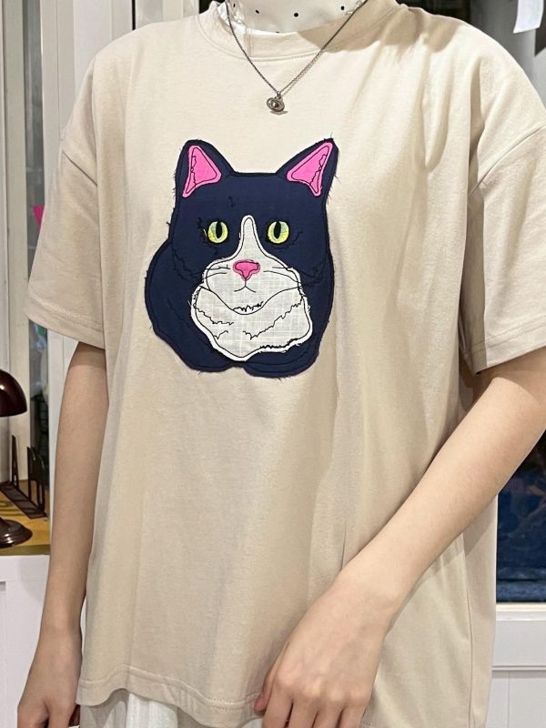 貓咪拼布刺繡短袖上衣 