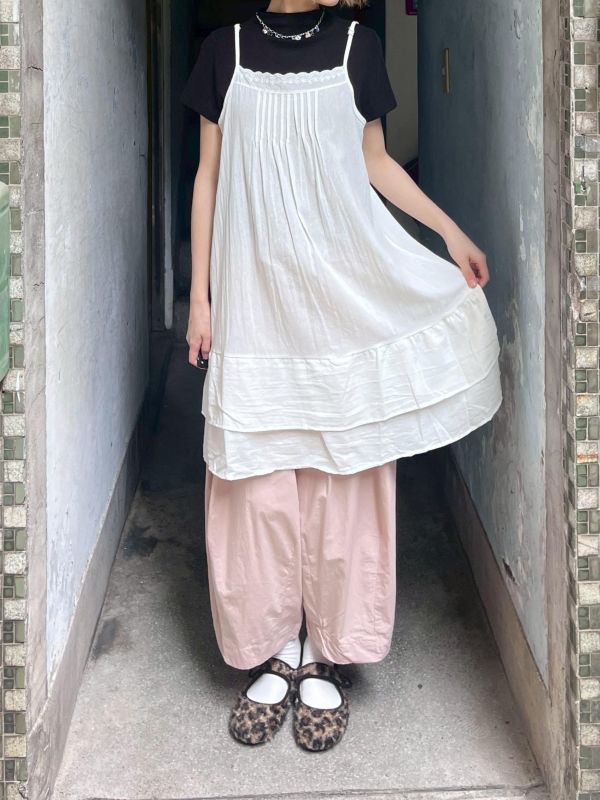 棉麻花邊打摺吊帶背心裙 