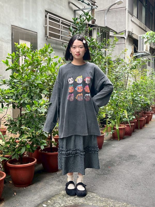 彩色原子小金剛水洗刷舊oversized長袖上衣 