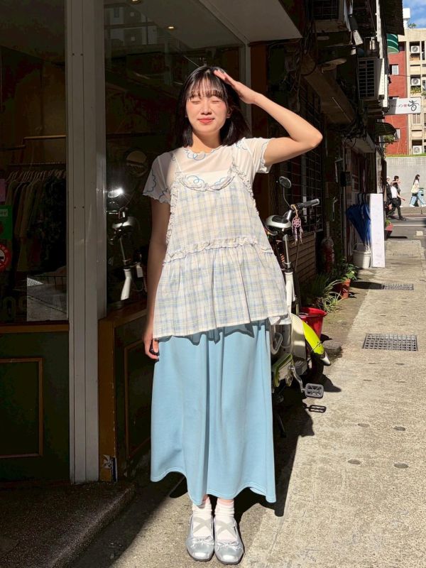 奶油擠花滾邊格紋細肩帶背心 