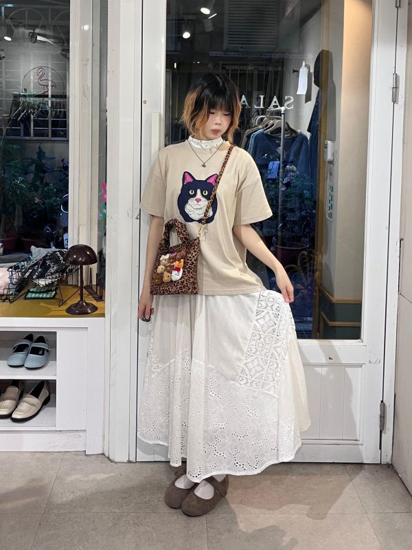貓咪拼布刺繡短袖上衣 