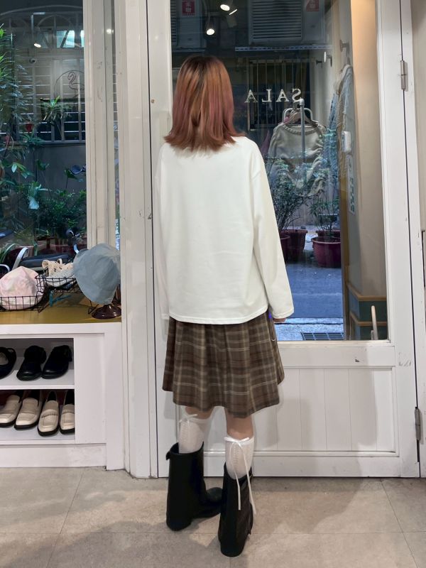 立體刺繡花朵狗狗長袖上衣 