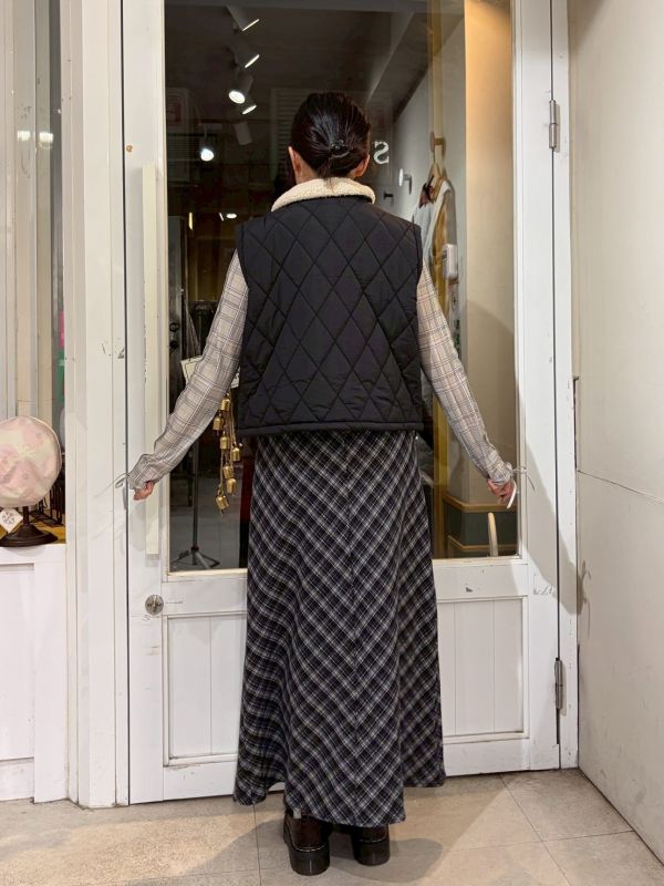 菱紋撲面泰迪熊毛毛翻領短版背心 