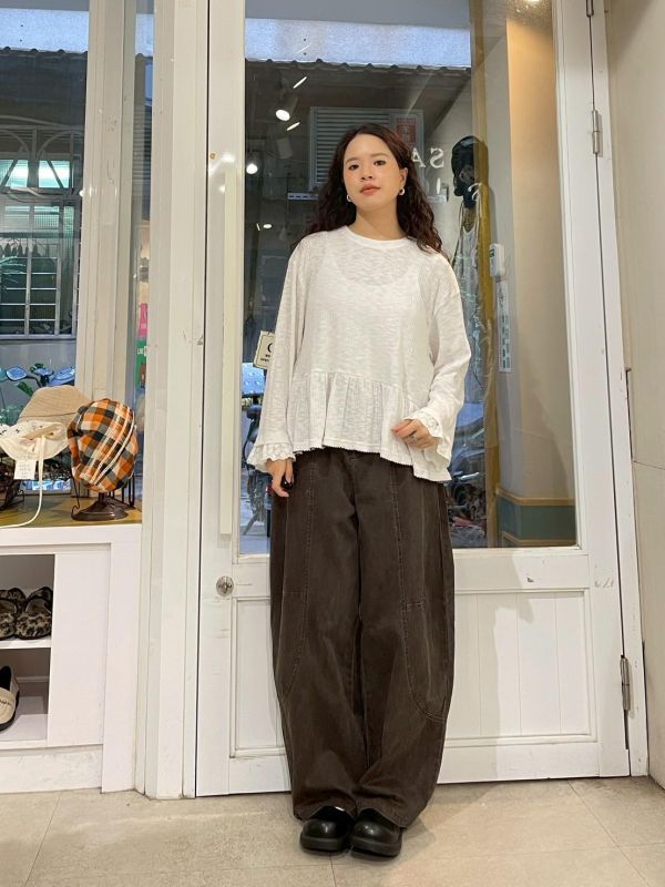 造型圓形車線後鬆緊前後雙口袋繭形牛仔褲 