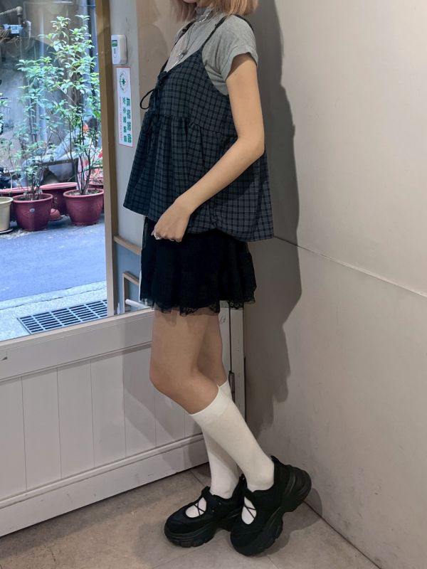 吊帶傘擺格紋背心 