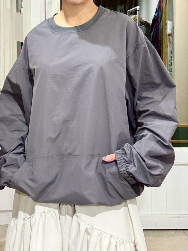 刷刷布下擺抽繩上衣 