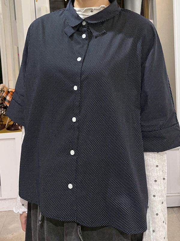 花紋蝴蝶結造型領無肩線襯衫 