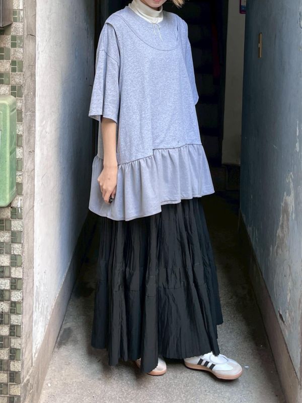 假兩件背心拼接紗落肩短袖上衣 