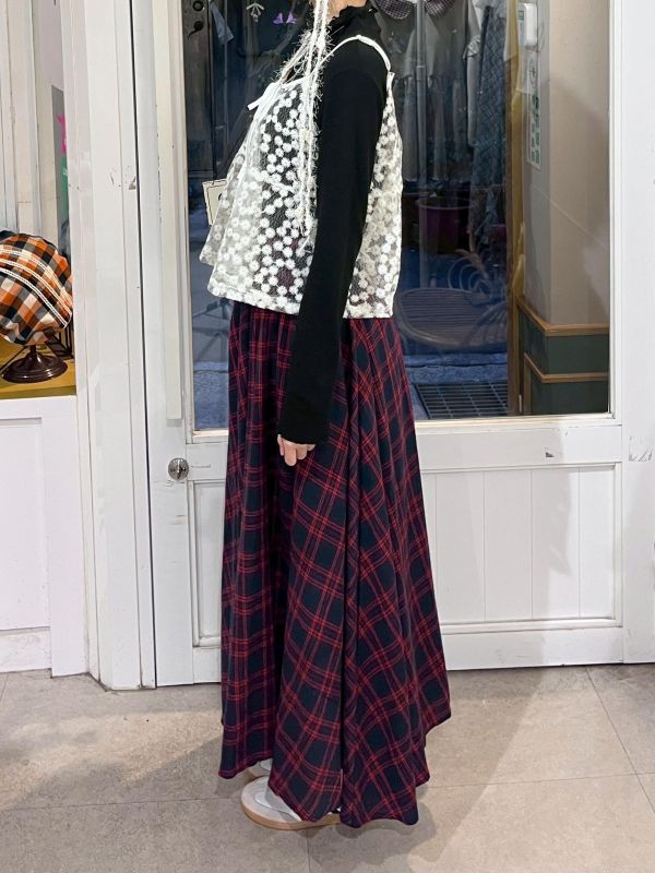 綁帶滿版刺繡小花可調節吊帶背心 