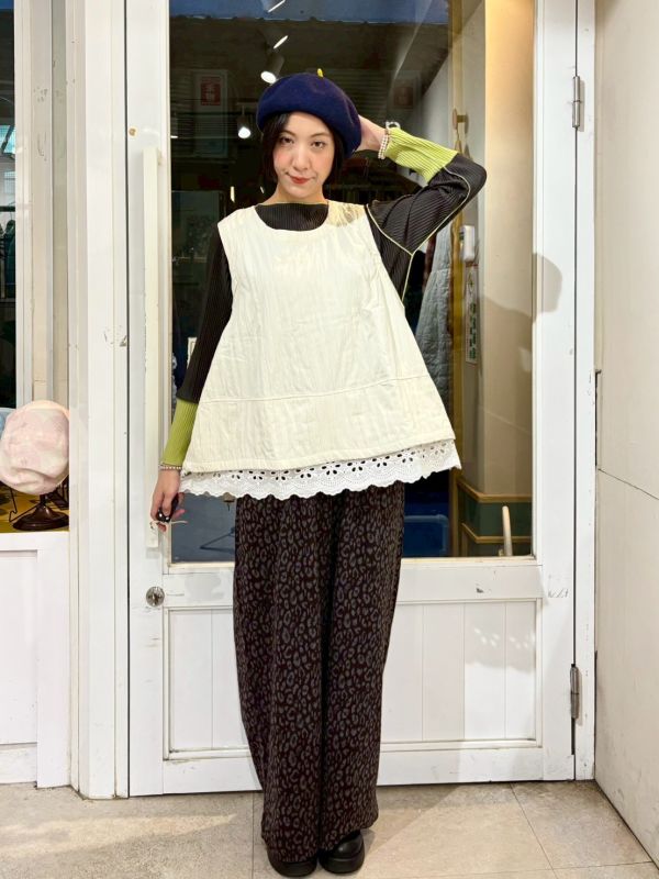 直條刷刷布下擺蕾絲拼接背心 