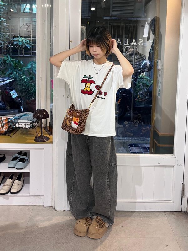 蘋果刺繡短袖Tee 