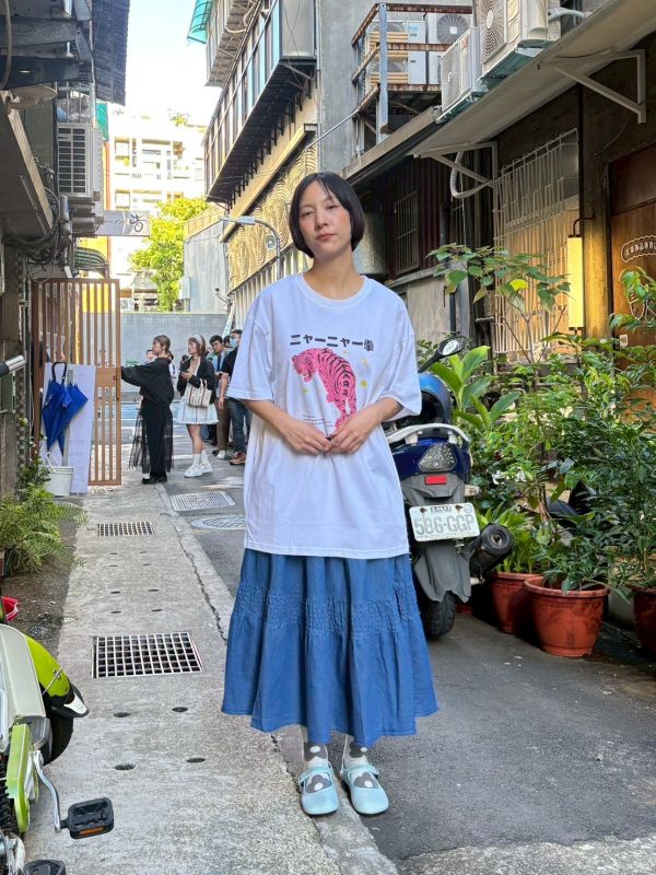粉紅虎tee 
